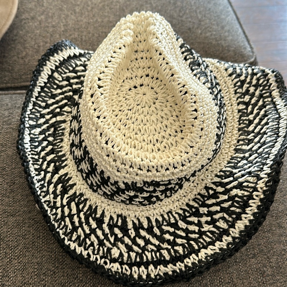 BCBG Adjustable wear paper like straw hat